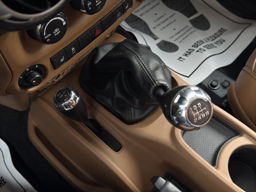 2013 Jeep Wrangler Unlimited Sahara