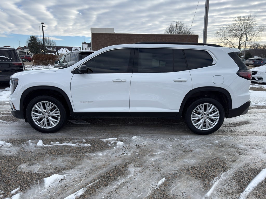 2024 GMC Acadia Elevation
