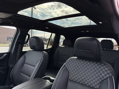 2025 GMC Acadia Denali