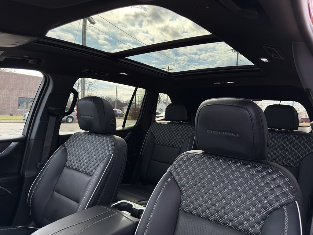 2025 GMC Acadia Denali