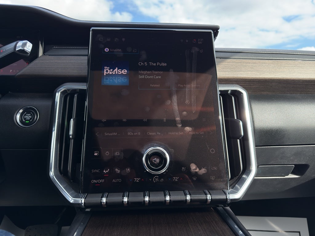 2025 GMC Acadia Denali