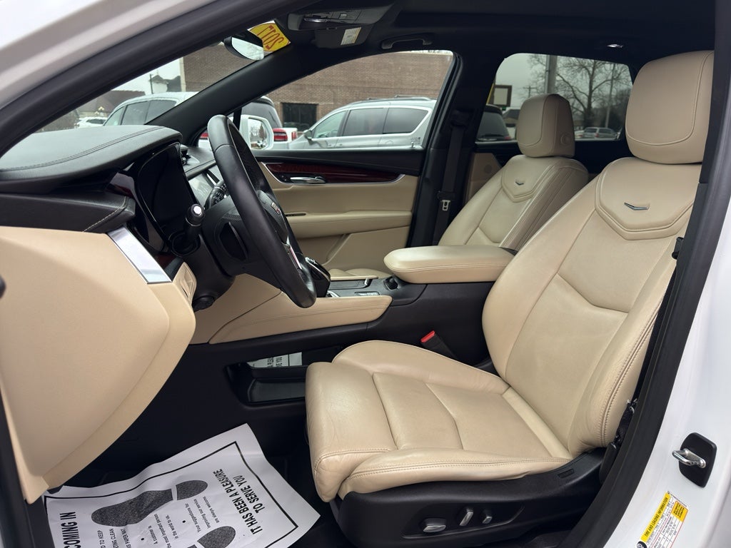 2017 Cadillac XT5 Premium Luxury FWD