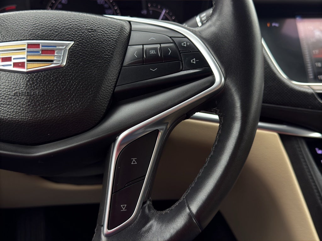 2017 Cadillac XT5 Premium Luxury FWD