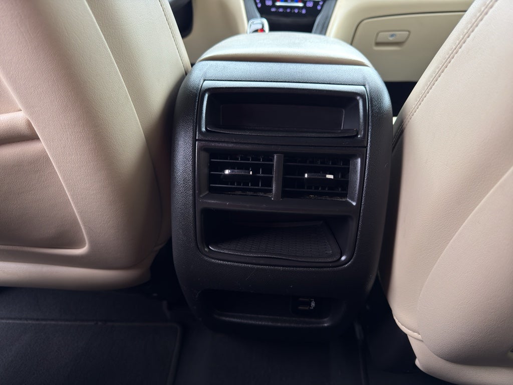 2017 Cadillac XT5 Premium Luxury FWD