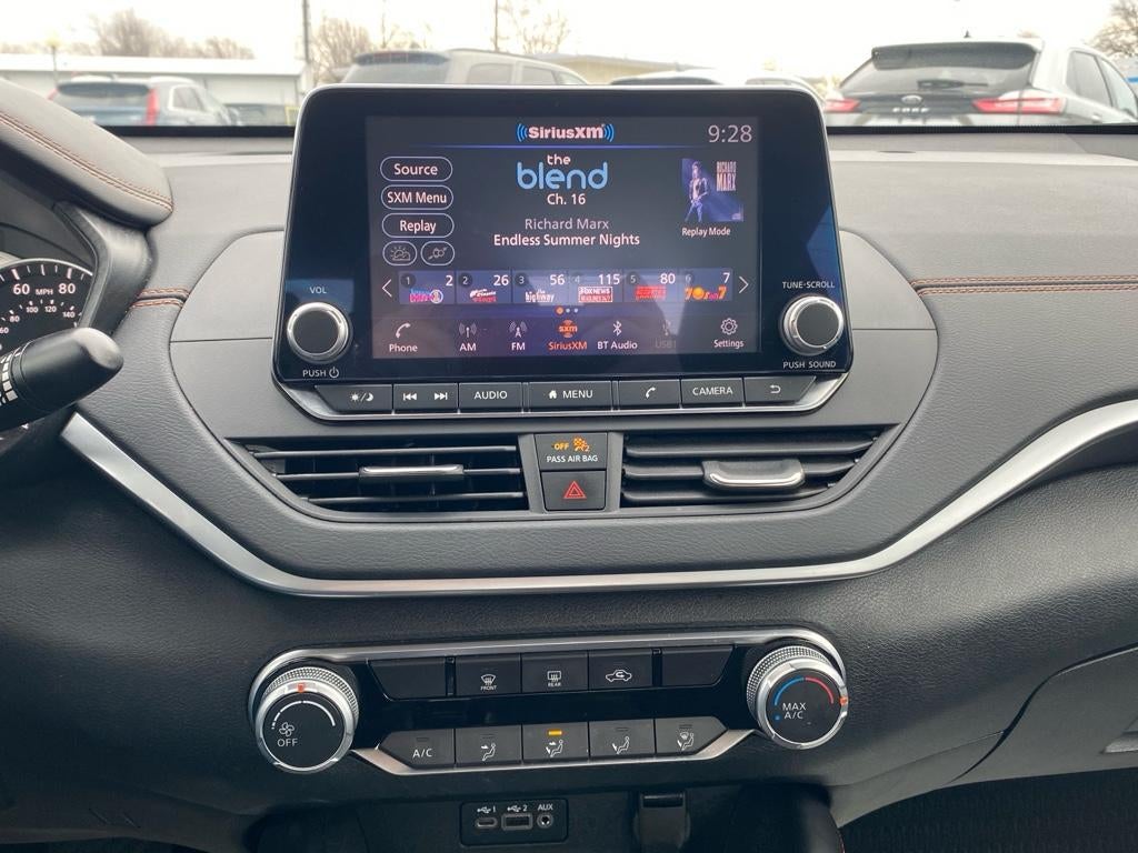 2022 Nissan Altima 2.5 SR