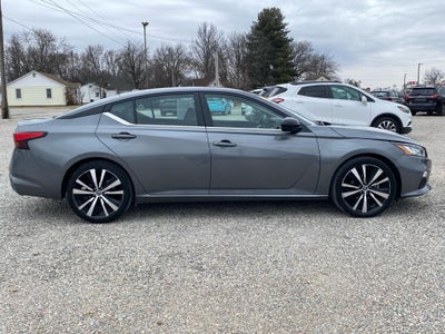 2022 Nissan Altima 2.5 SR