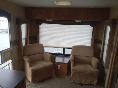 2010 JAYCO EAGLE Base