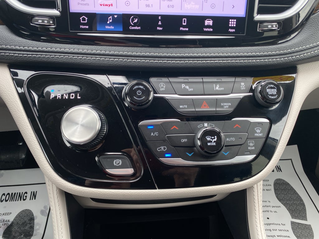 2024 Chrysler Pacifica Limited