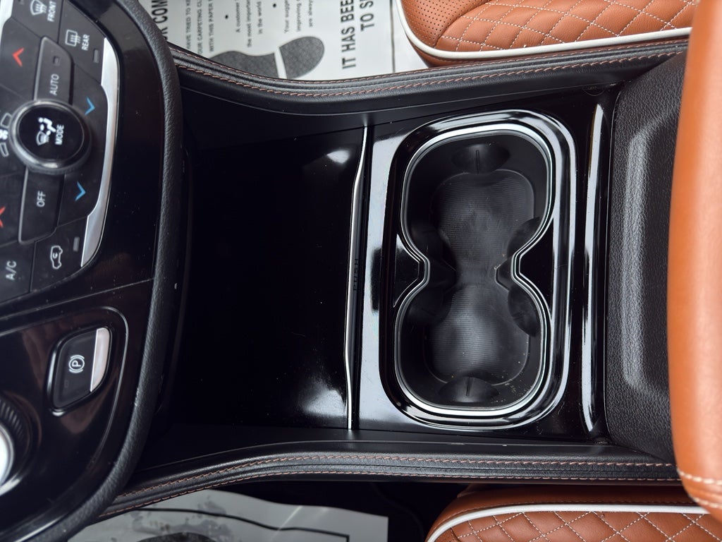 2024 Chrysler Pacifica Hybrid Pinnacle