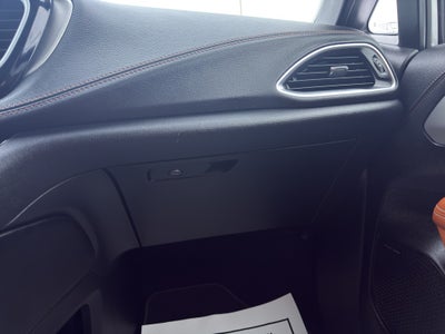 2024 Chrysler Pacifica Hybrid Pinnacle