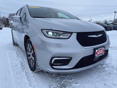 2024 Chrysler Pacifica Hybrid Pinnacle