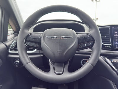 2024 Chrysler Pacifica Hybrid Premium S Appearance Pkg