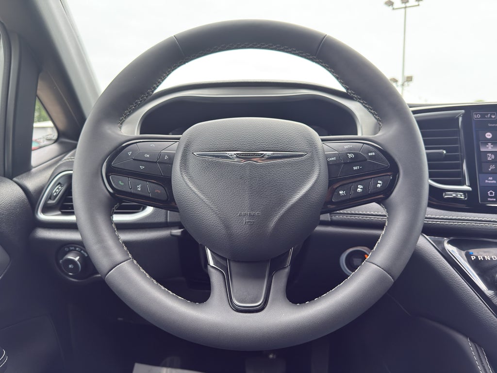 2024 Chrysler Pacifica Hybrid Premium S Appearance Pkg