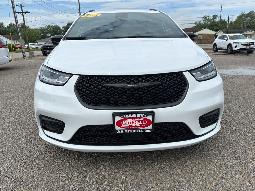 2024 Chrysler Pacifica Hybrid Premium S Appearance Pkg