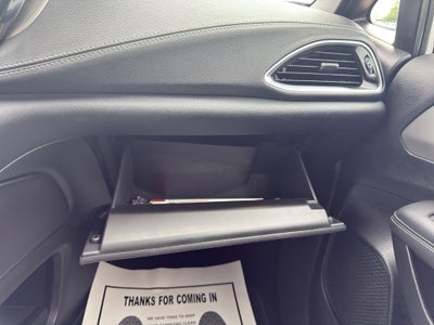 2024 Chrysler Pacifica Hybrid Premium S Appearance Pkg