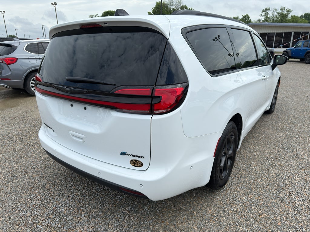2024 Chrysler Pacifica Hybrid Premium S Appearance Pkg