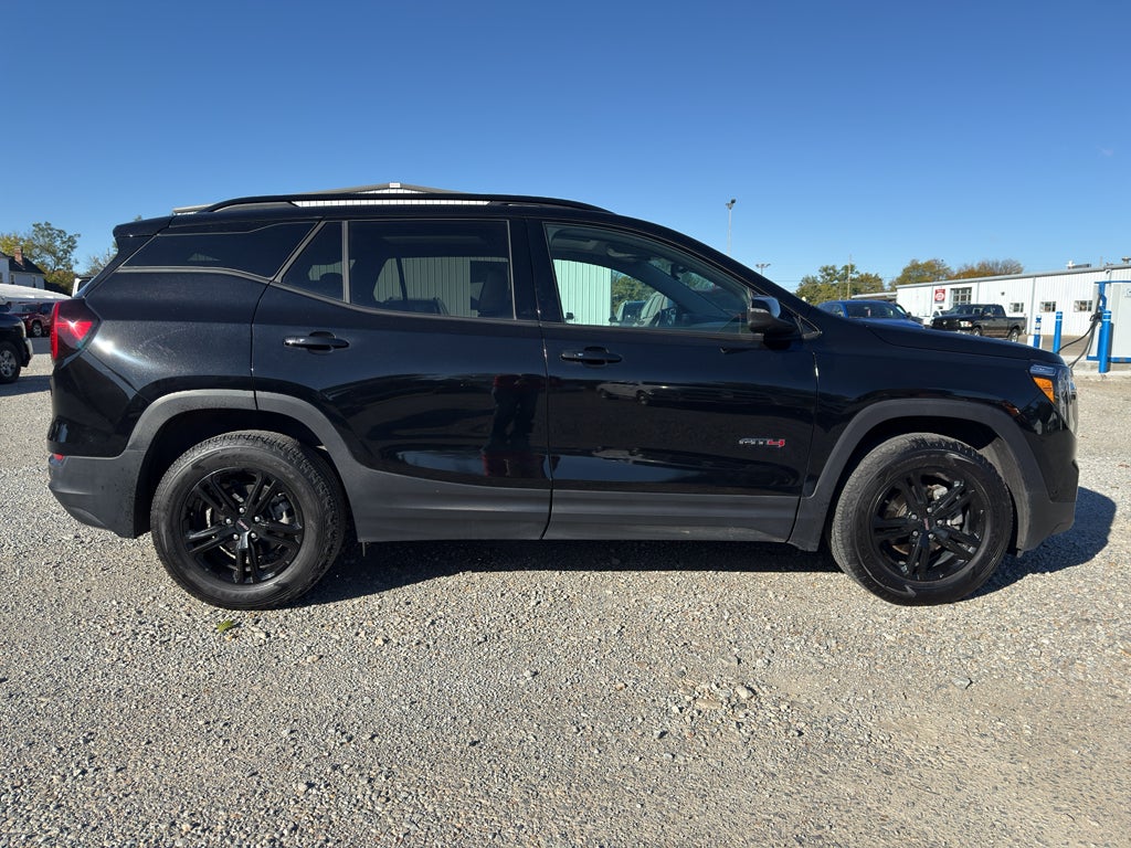 2024 GMC Terrain AT4