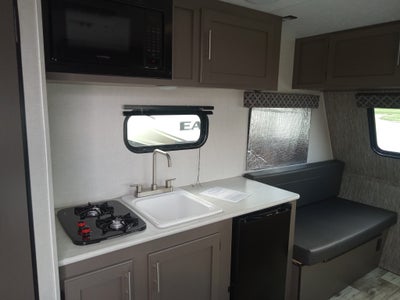 2023 KZ SPORTSMEN Base