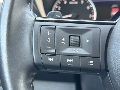 2023 Nissan Pathfinder SV