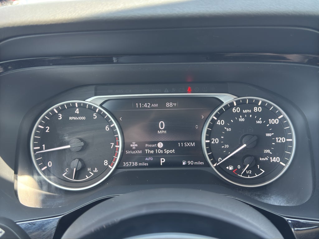 2023 Nissan Pathfinder SV