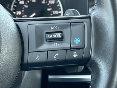 2023 Nissan Pathfinder SV