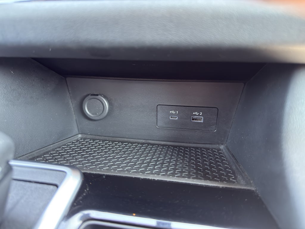 2023 Nissan Pathfinder SV