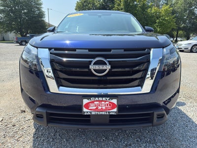 2023 Nissan Pathfinder SV