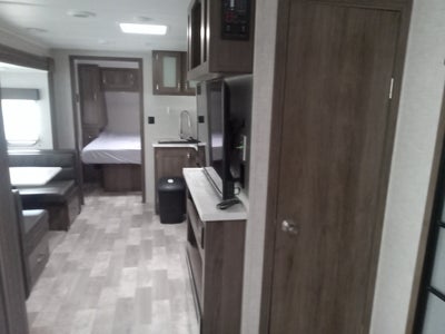 2021 FOREST RIV DELLA TERR Base