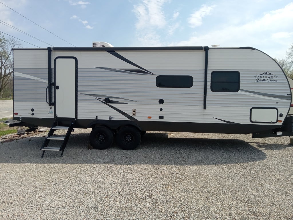 2021 FOREST RIV DELLA TERR Base