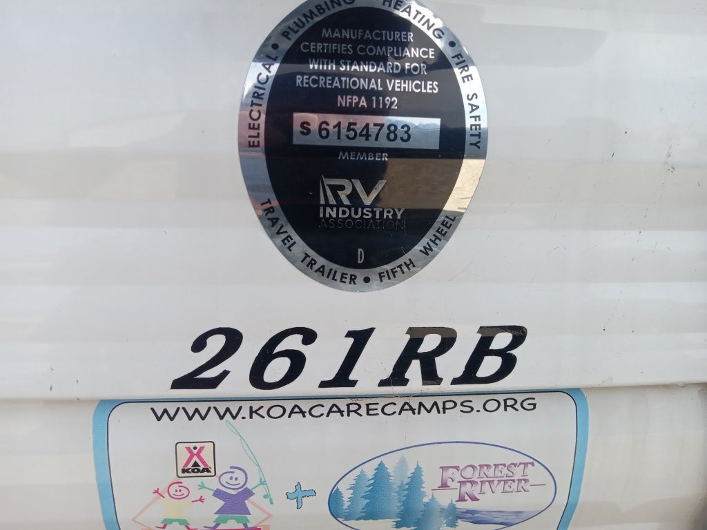 2021 FOREST RIV DELLA TERR Base