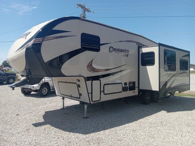 2017 FOREST RIV CRUSADER Base