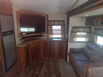 2017 FOREST RIV CRUSADER Base